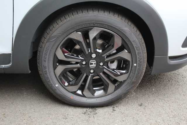 Honda Jazz e:HEV 1.5 i-MMD Hybrid Crosstar Advance Two Tone 5dr eCVT 