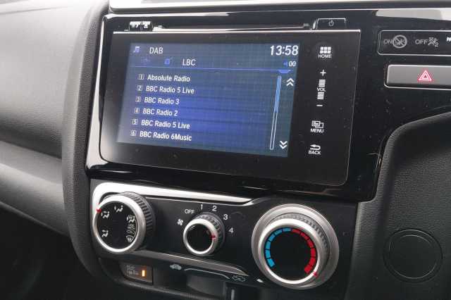 Honda Jazz 1.3 i-VTEC SE 5dr CVT 