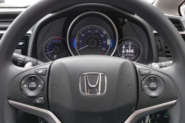 Honda Jazz 1.3 i-VTEC SE 5dr CVT 