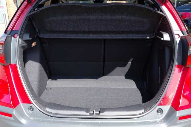 Honda Jazz e:HEV 1.5 i-MMD Hybrid Crosstar Advance 5dr eCVT 