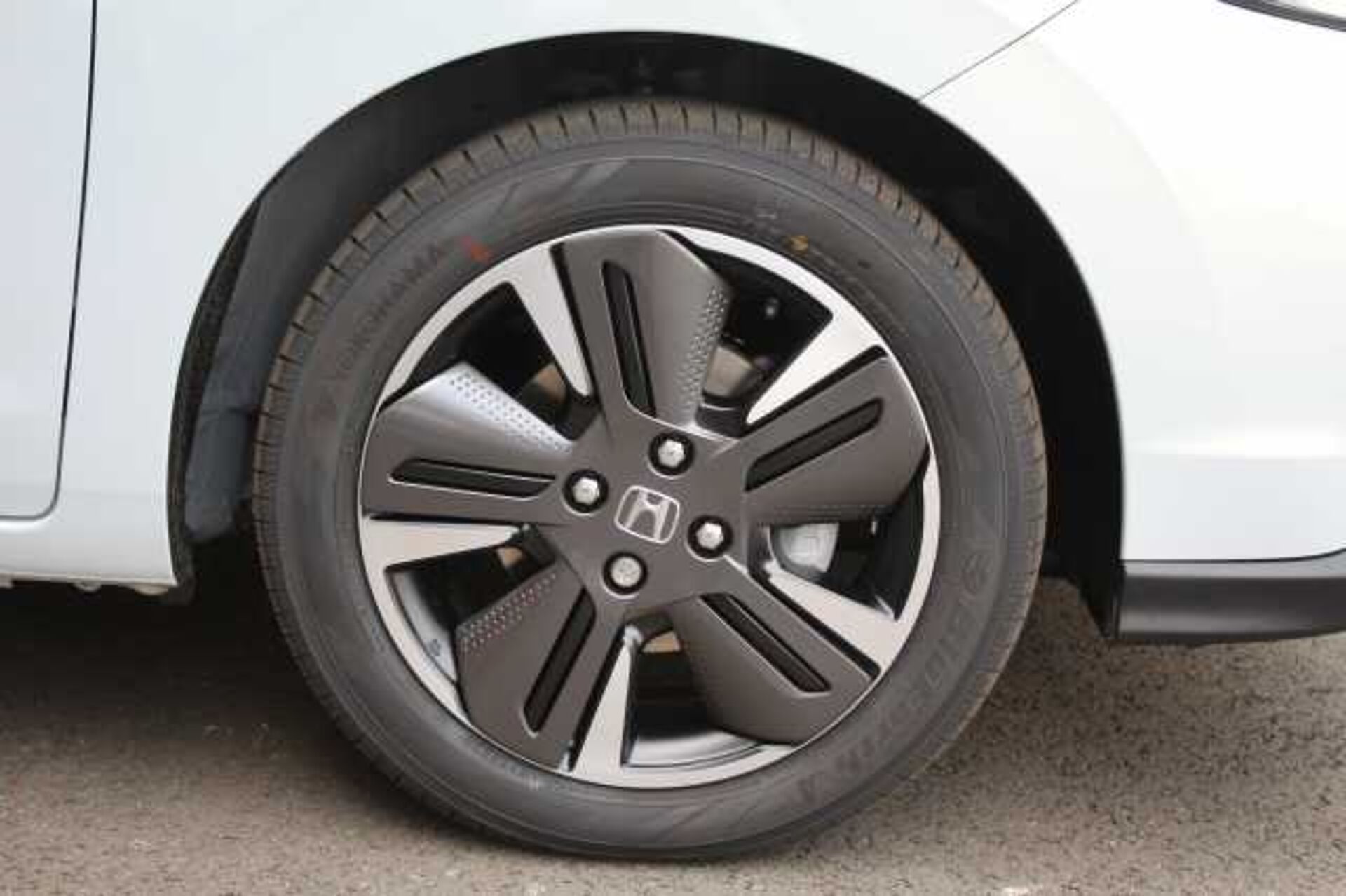 Honda Jazz e:HEV 1.5 i-MMD Hybrid Advance Sport 5dr eCVT 