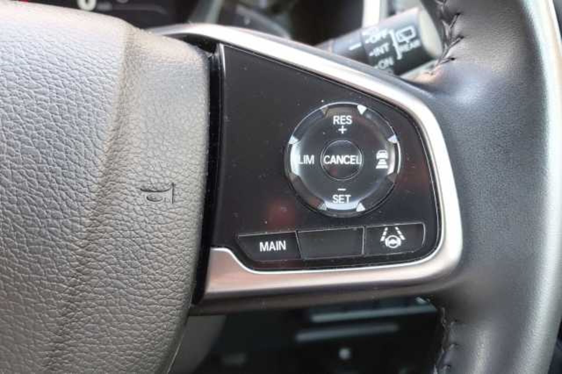 Honda CR-V Hybrid 2.0 i-MMD Hybrid SR 5dr eCVT 