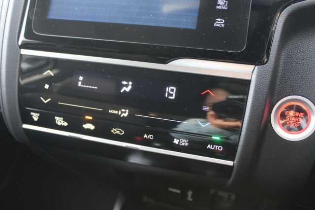 Honda Jazz 1.3 i-VTEC EX Navi 5-Door 