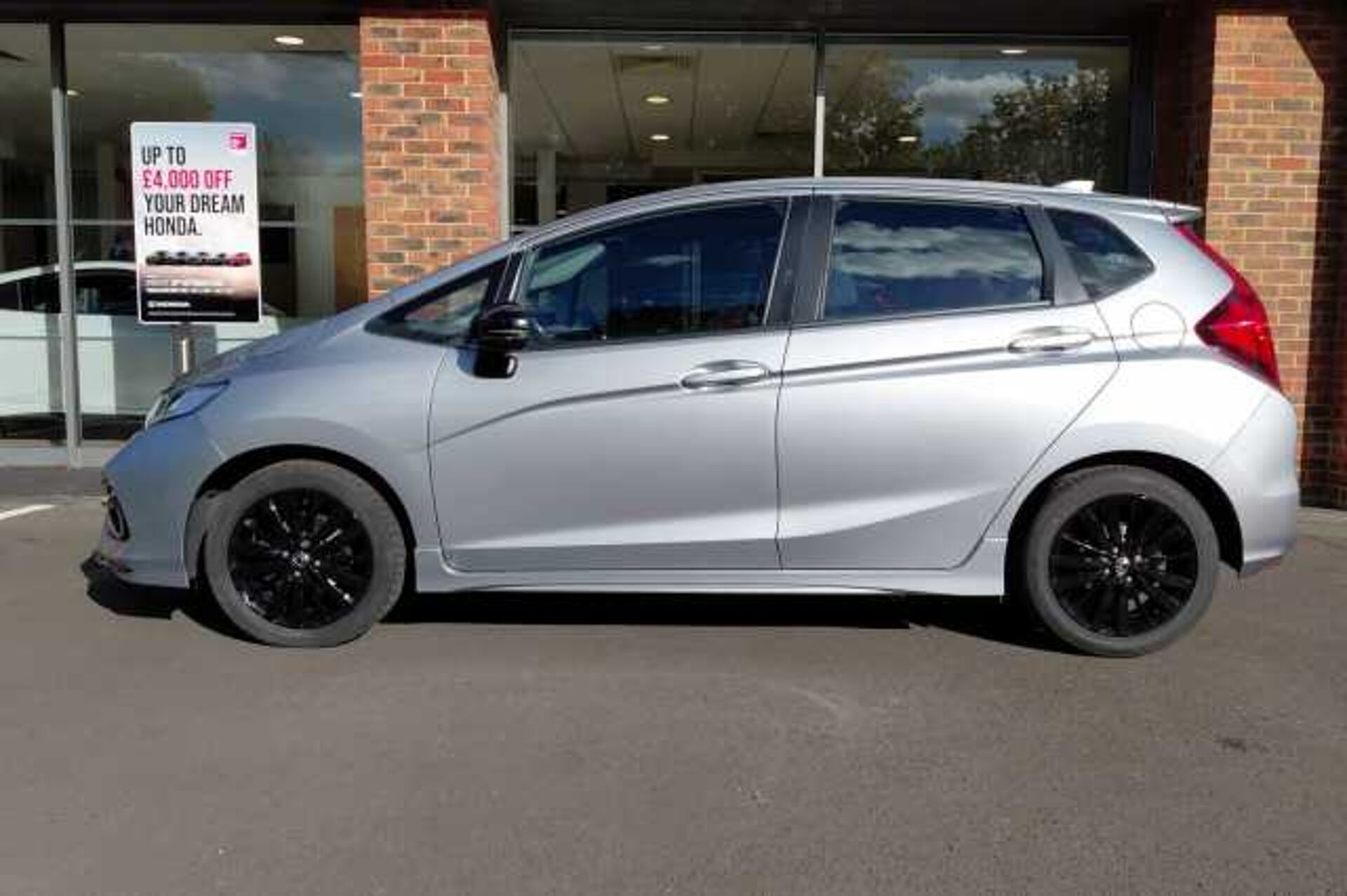 Honda Jazz 1.5 i-VTEC Sport Navi 5dr 