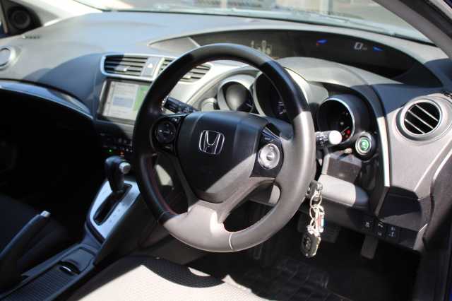 Honda Civic Tourer 1.8 i-VTEC Sport Nav 5dr Auto 