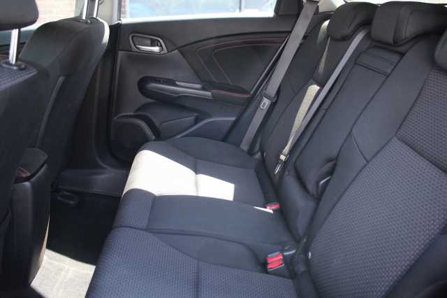Honda Civic Tourer 1.8 i-VTEC Sport Nav 5dr Auto 