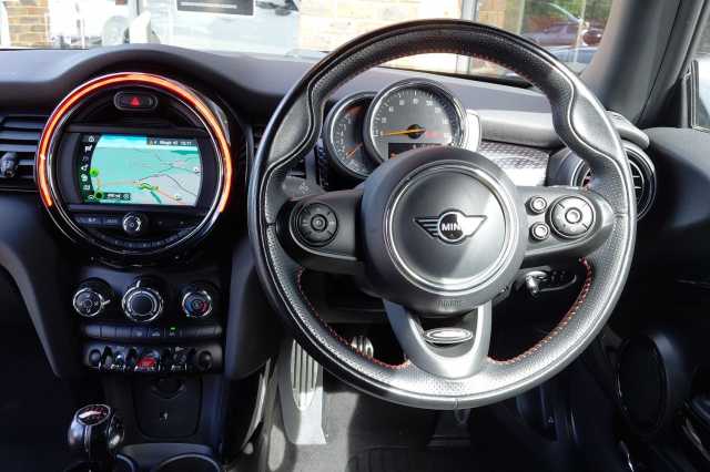 MINI Cooper S 2.0 Cooper S Sport II 3dr 