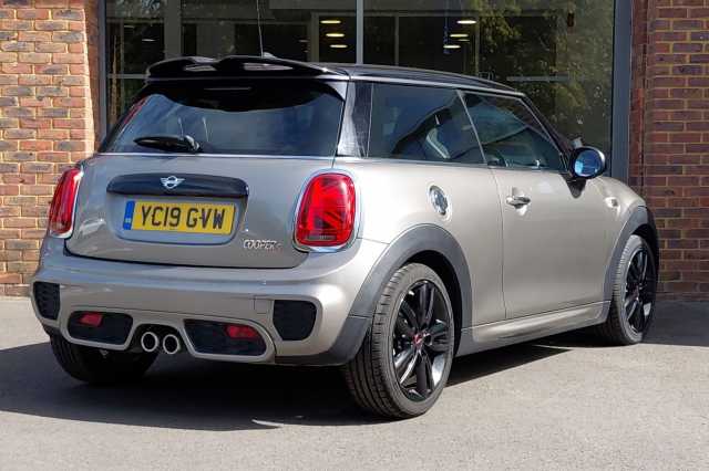 MINI Cooper S 2.0 Cooper S Sport II 3dr 