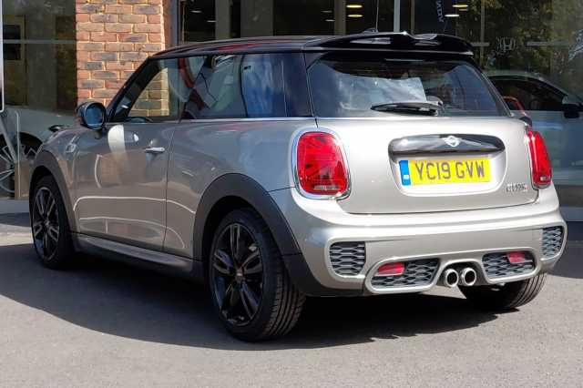 MINI Cooper S 2.0 Cooper S Sport II 3dr 