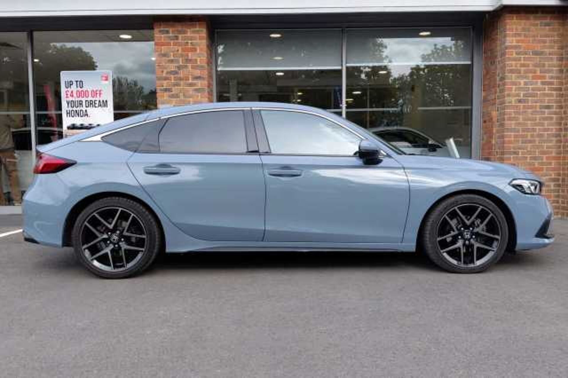 Honda Civic Hybrid 2.0 eHEV Advance 5dr CVT 