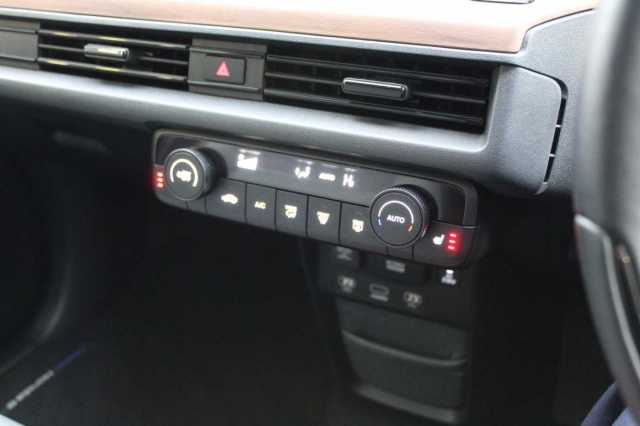 Honda e (113kw) Advance (17in Alloy) 