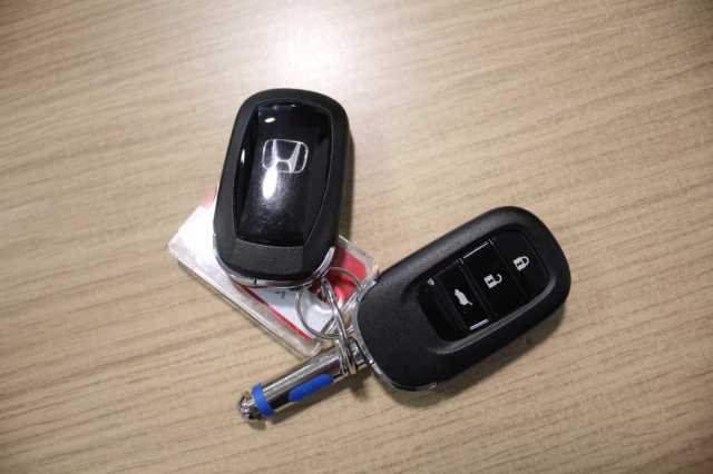 Honda Civic Hybrid 2.0 i-MMD (184ps) Advance Hybrid eCVT 