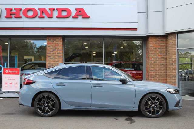 Honda Civic Hybrid 2.0 i-MMD (184ps) Advance Hybrid eCVT 