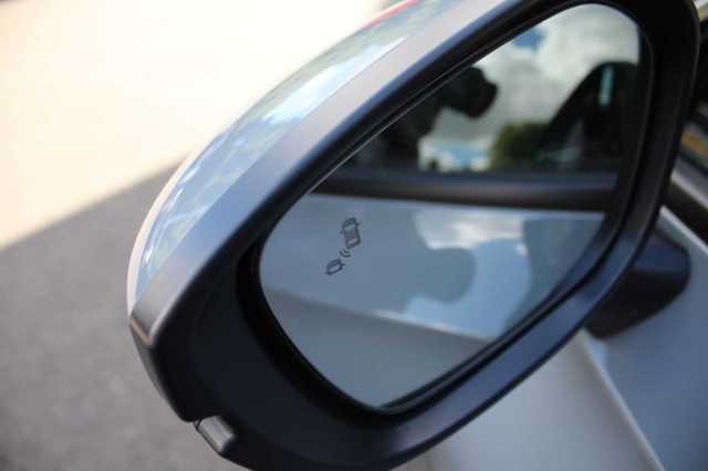 Honda Civic Hybrid 2.0 i-MMD (184ps) Advance Hybrid eCVT 