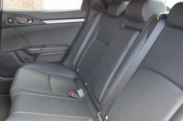 Honda Civic 1.5 VTEC Turbo Prestige 5dr CVT 