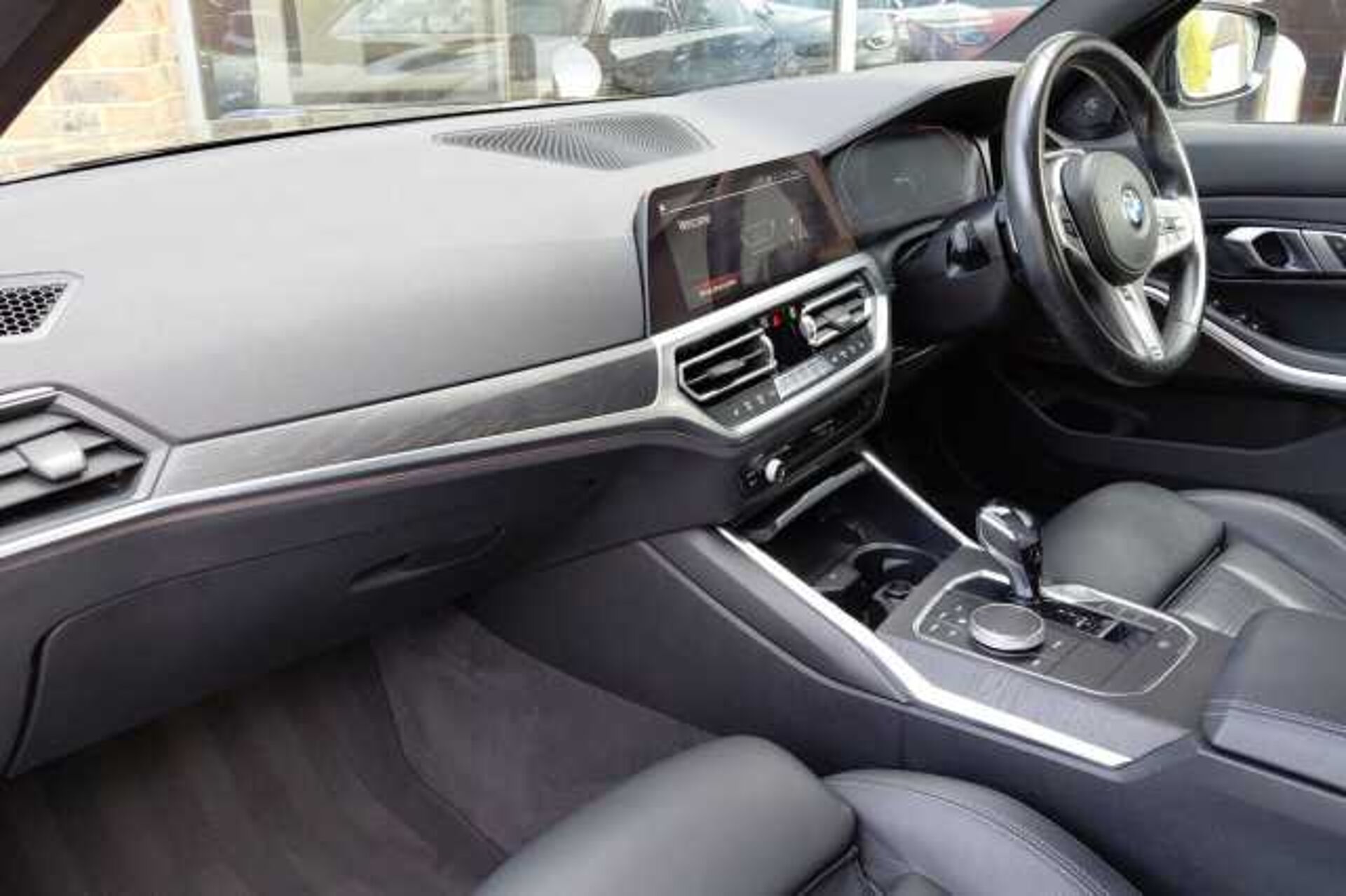 BMW 320 Saloon 320d xDrive M Sport 4dr Step Auto 