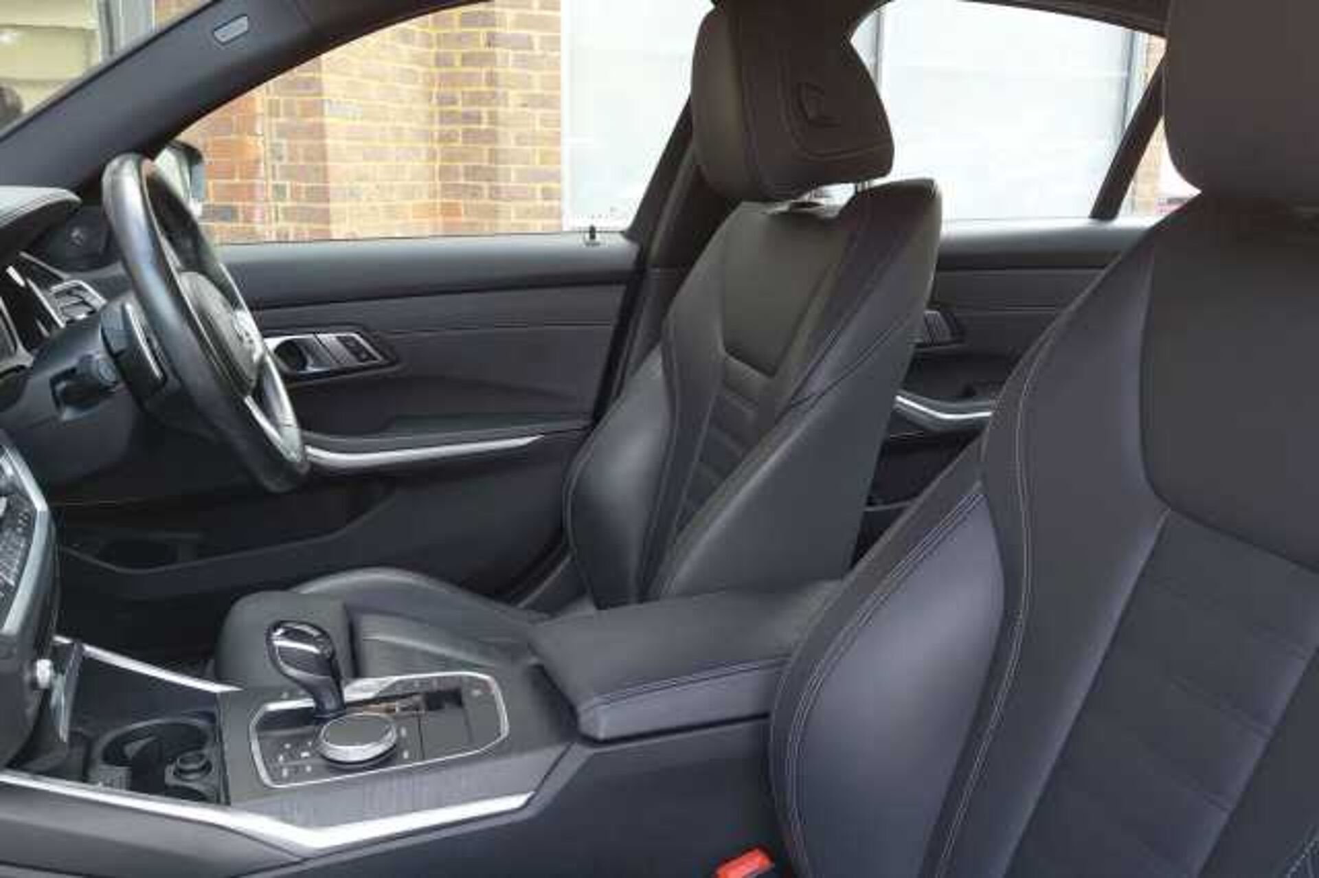BMW 320 Saloon 320d xDrive M Sport 4dr Step Auto 