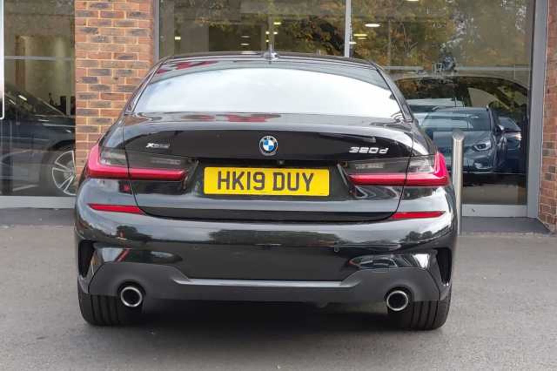 BMW 320 Saloon 320d xDrive M Sport 4dr Step Auto 