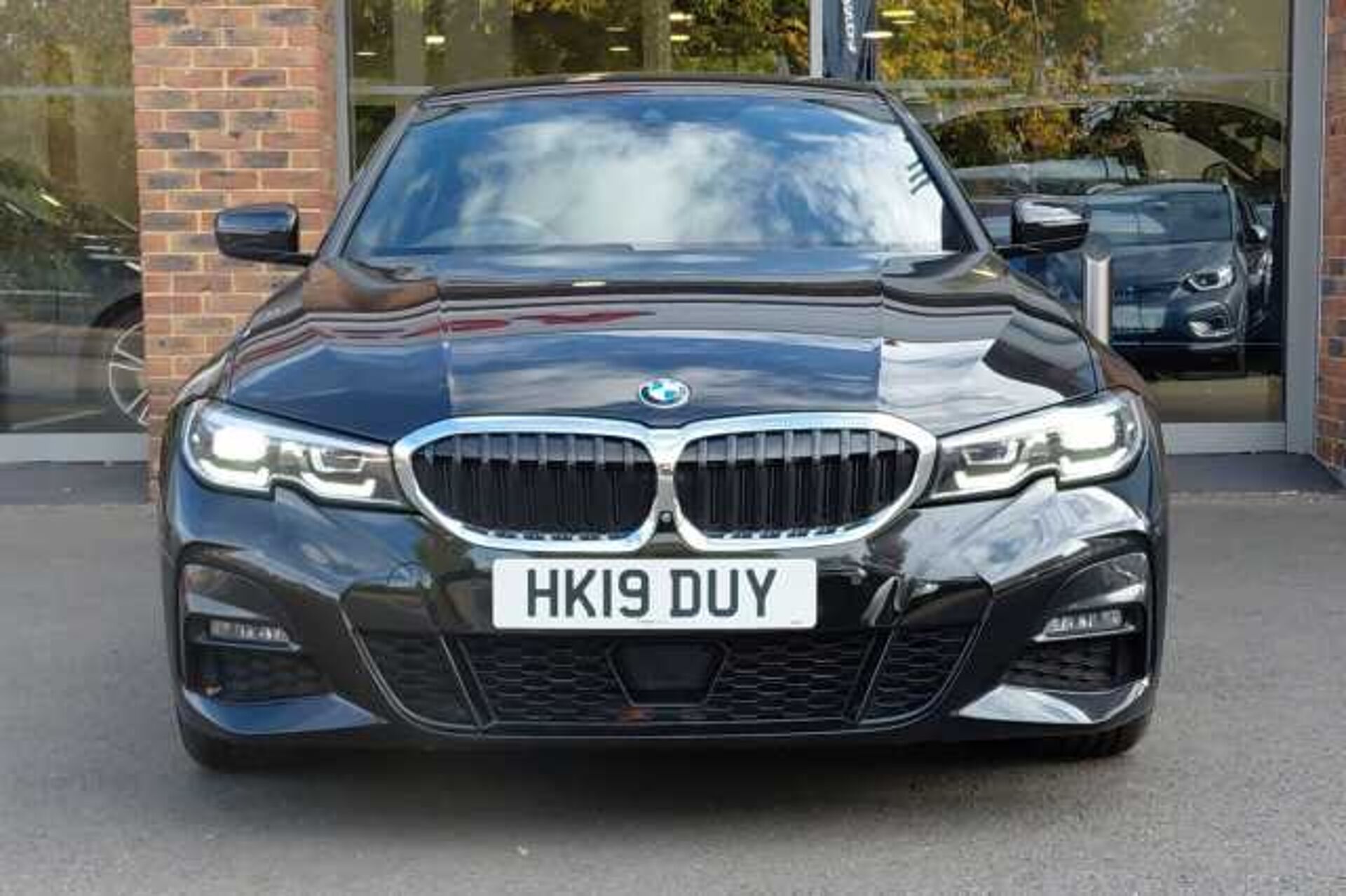 BMW 320 Saloon 320d xDrive M Sport 4dr Step Auto 