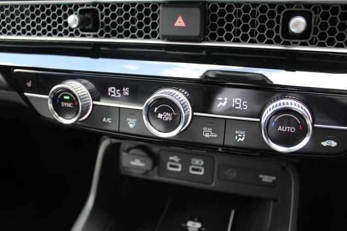 Honda Civic Hybrid 2.0 i-MMD (184ps) Advance Black Badge Hybrid eCVT 