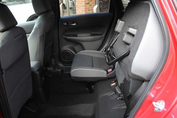 Honda Jazz Hybrid 1.5 i-MMD (122ps) Advance Sport eCVT 