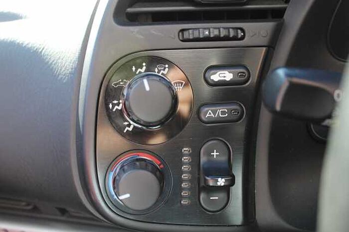 Honda S2000 2.0i Roadster 2dr 