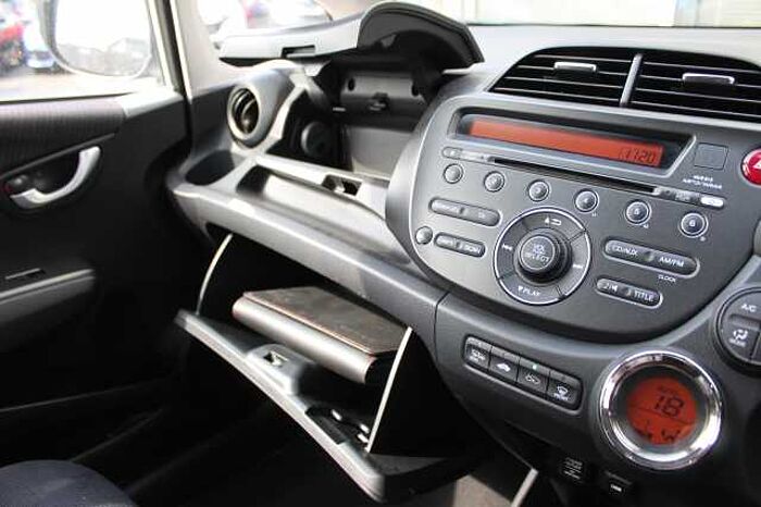 Honda Jazz 1.4 i-VTEC EX 5dr CVT 