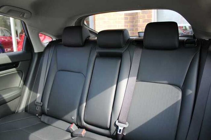 Honda Civic Hybrid 2.0 eHEV Advance 5dr CVT 