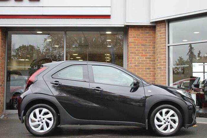 Toyota Aygo X 1.0 VVT-i (71bhp) Pure 