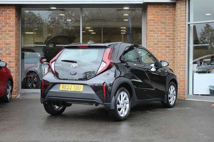 Toyota Aygo X 1.0 VVT-i (71bhp) Pure 