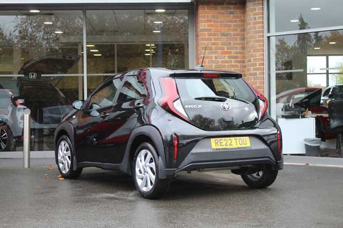 Toyota Aygo X 1.0 VVT-i (71bhp) Pure 