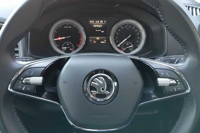 SKODA Karoq 1.5 TSI SE L 5dr DSG 