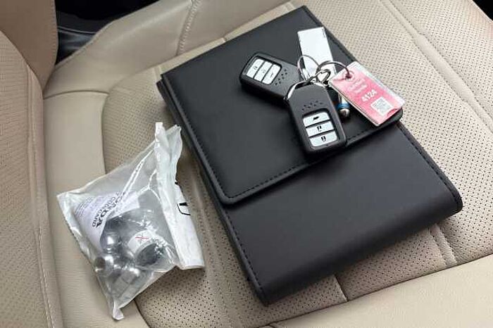 Honda CR-V Hybrid 2.0 i-MMD Hybrid SR 4WD 5dr eCVT 