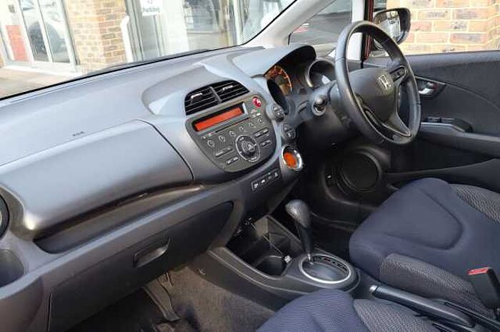 Honda Jazz 1.4 i-VTEC ES Plus 5dr CVT 