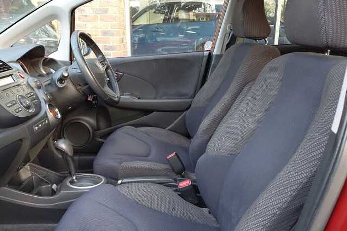Honda Jazz 1.4 i-VTEC ES Plus 5dr CVT 
