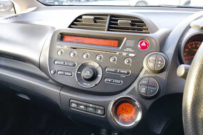 Honda Jazz 1.4 i-VTEC ES Plus 5dr CVT 