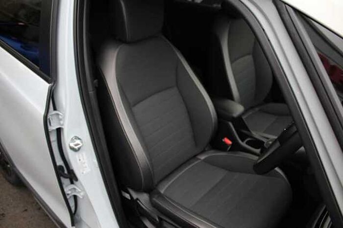 Honda Jazz Hybrid 1.5 i-MMD (122ps) Crosstar Advance eCVT 