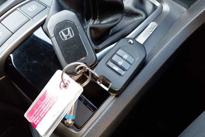 Honda Civic 1.0 VTEC Turbo 126 SR 5dr 