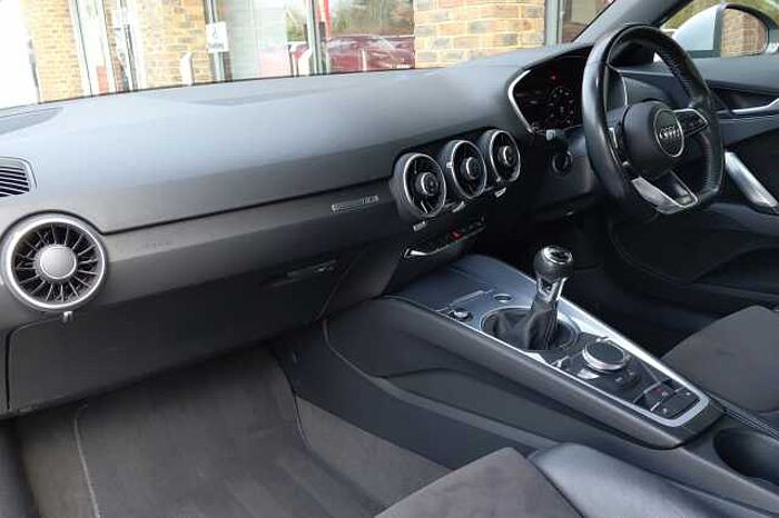 Audi TT Roadster 2.0T FSI S Line 2dr 