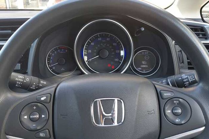 Honda Jazz 1.3 i-VTEC SE Navi 5dr 