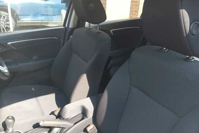 Honda Jazz 1.3 i-VTEC SE Navi 5dr 