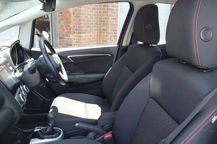 Honda Jazz 1.5 i-VTEC Sport 5dr 