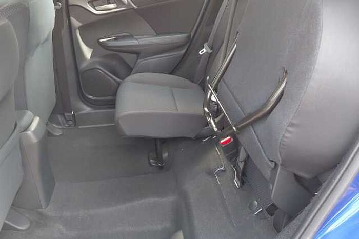 Honda Jazz 1.3 i-VTEC SE Navi 5dr CVT 