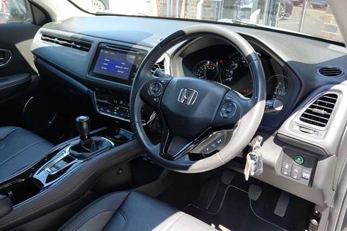 Honda HR-V 1.5 i-VTEC Black Edition 5dr 