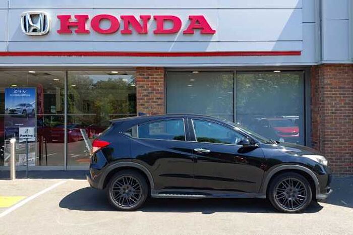 Honda HR-V 1.5 i-VTEC Black Edition 5dr 