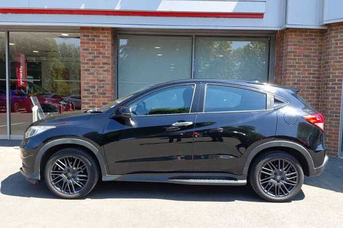 Honda HR-V 1.5 i-VTEC Black Edition 5dr 
