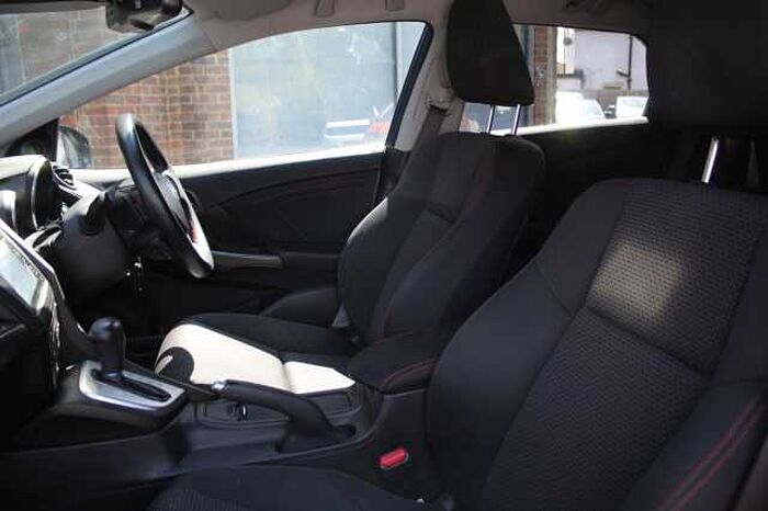 Honda Civic 1.8 i-VTEC Sport Nav 5dr Auto 