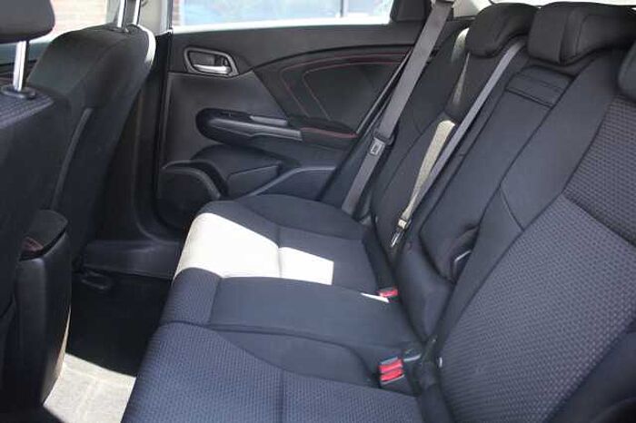 Honda Civic 1.8 i-VTEC Sport Nav 5dr Auto 