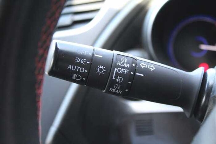 Honda Civic 1.8 i-VTEC Sport Nav 5dr Auto 