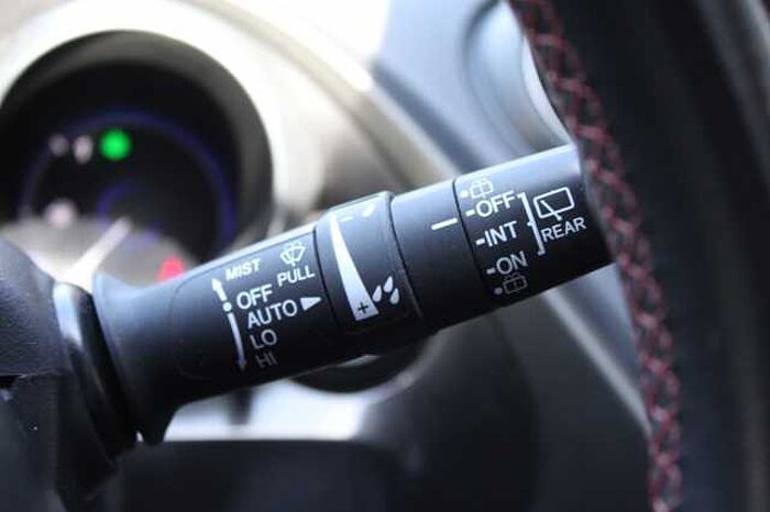 Honda Civic 1.8 i-VTEC Sport Nav 5dr Auto 